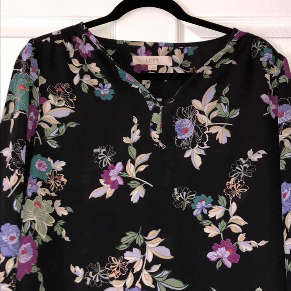 Loft blouse. Small. - Picture 2 of 6